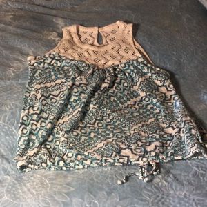 Girl’s multicolor sleeveless summer top with lace